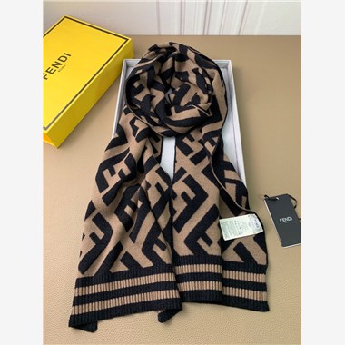 FENDI  2025秋冬新款時尚圍巾 尺寸:200-35