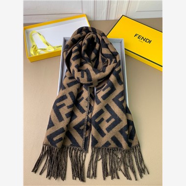 FENDI  2025秋冬新款時尚圍巾 尺寸:200-50