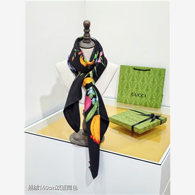 GUCCI  2025秋冬新款時尚圍巾 尺寸:140-140