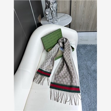 GUCCI  2025秋冬新款時尚圍巾 尺寸:180-33