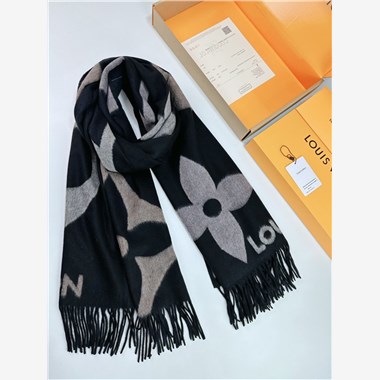 LOUIS VUITTON   2025秋冬新款時尚圍巾 尺寸：200-70