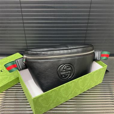 GUCCI   2025新款男生時尚包包 尺寸：18*30CM