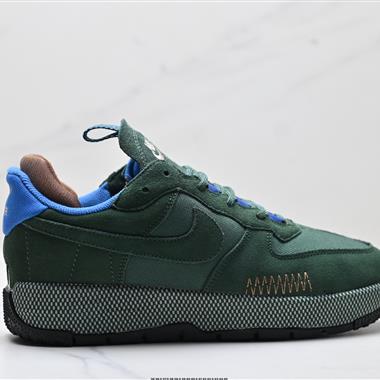 NIKE AIR FORCE 1 WILD