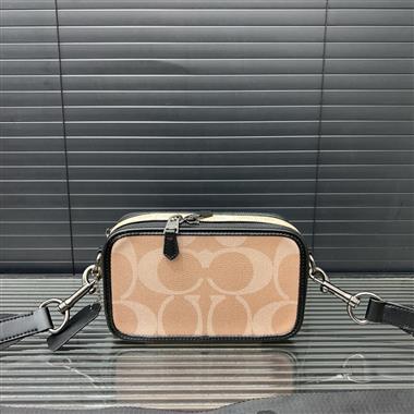 COACH   2025新款男生時尚包包 尺寸:12*20CM