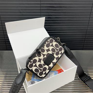 COACH   2025新款男生時尚包包 尺寸:12*20CM