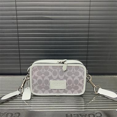 COACH   2025新款男生時尚包包 尺寸:12*20CM