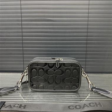COACH   2025新款男生時尚包包 尺寸:12*20CM