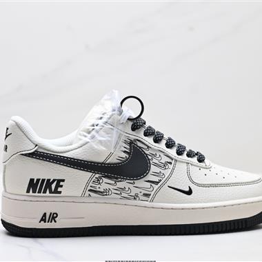 NIKE AIR FORCE 1‘07 LV8