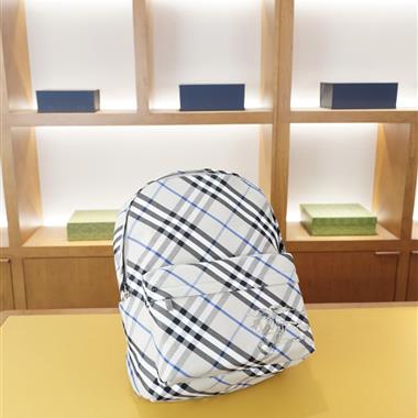 BURBERRY   2025新款男生時尚包包 尺寸:37x30x18CM