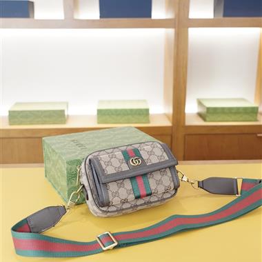 GUCCI    2025新款男生時尚包包 尺寸：19x13x5CM