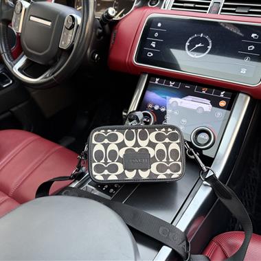 COACH     2025新款男生時尚包包 尺寸:20x12x7CM