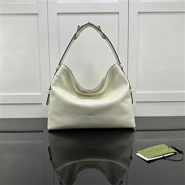 GUCCI    2025新款女生時尚包包 尺寸：26*15*11CM