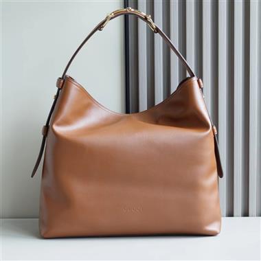 GUCCI  2025新款女生時尚包包  尺寸:40*36*12CM