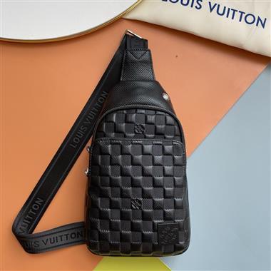 LOUIS VUITTON   2025新款男生時尚包包 尺寸：30×17×5CM