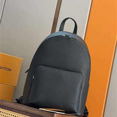 LOUIS VUITTON    2025新款男生時尚包包 尺寸：42 x 19 x 32CM