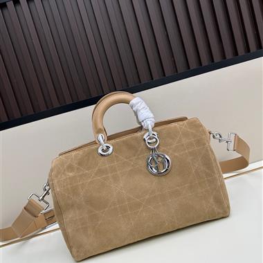 DIOR   2025新款女生時尚包包 尺寸:34*19*23CM