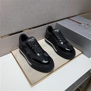 PRADA   2025新款男生休閒時尚鞋子