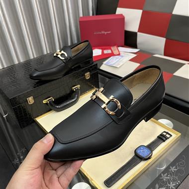 Ferragamo   2025新款男生休閒時尚鞋子