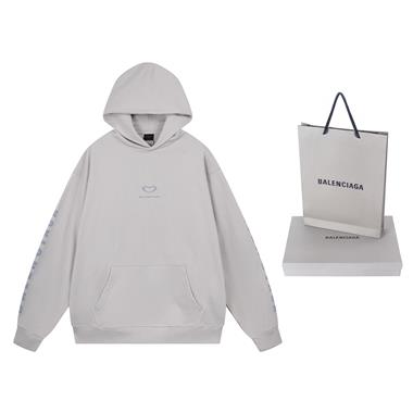 Balenciaga    2025秋冬新款衛衣帽T  尺寸偏大