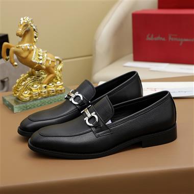 Ferragamo   2025新款男生休閒時尚鞋子