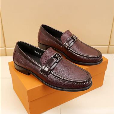 LOUIS VUITTON   2025新款男生休閒時尚鞋子