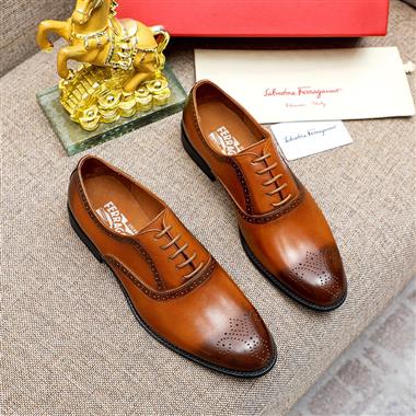 Ferragamo   2025新款男生休閒時尚鞋子