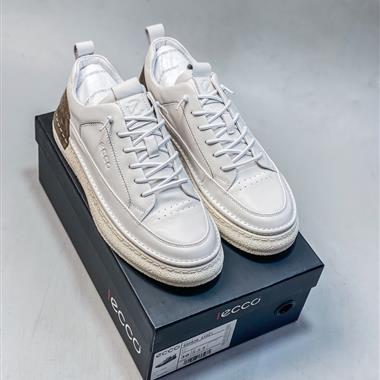 ECCO 休閒鞋 百搭防滑平底鞋