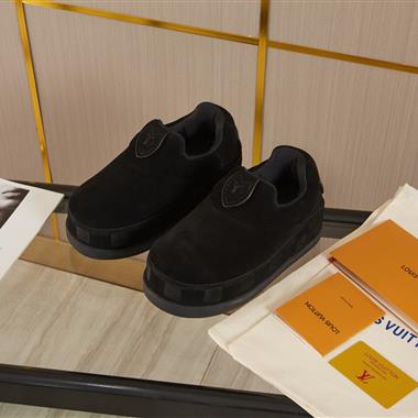 Louis Vuitton   2025新款男生休閒時尚鞋子