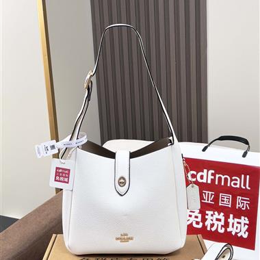 COACH  2025新款女生時尚包包 尺寸：24 x22 x 8CM