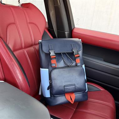 COACH    2025新款男生時尚包包 尺寸：26x42x14CM