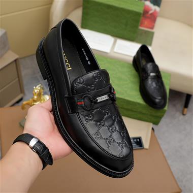 GUCCI   2025新款男生休閒時尚鞋子