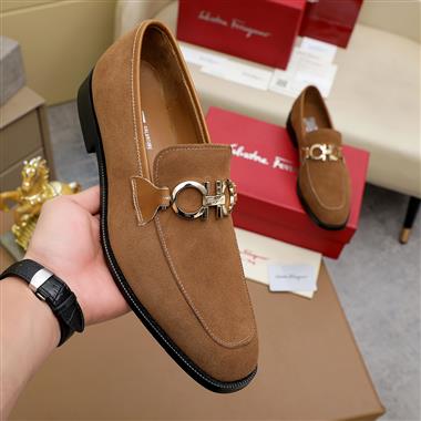 Ferragamo   2025新款男生休閒時尚鞋子