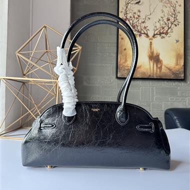 COACH   2025新款女生時尚包包 尺寸：34*11CM