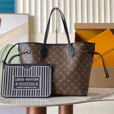 LOUIS VUITTON  2025新款女生時尚包包 尺寸：32x29x17CM