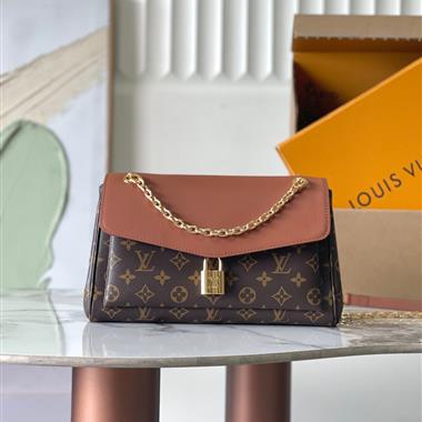 LOUIS VUITTON  2025新款女生時尚包包 尺寸：6x25x9CM