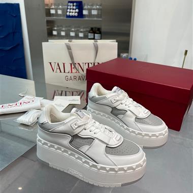 Valentino    2026新款女生休閒時尚鞋子