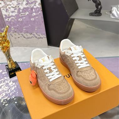 Louis Vuitton   2026新款女生休閒時尚鞋子