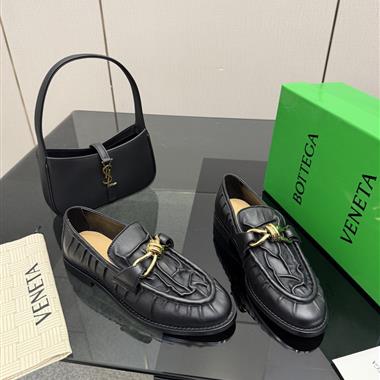 BOTTEGA VENETA   2026新款女生休閒時尚鞋子