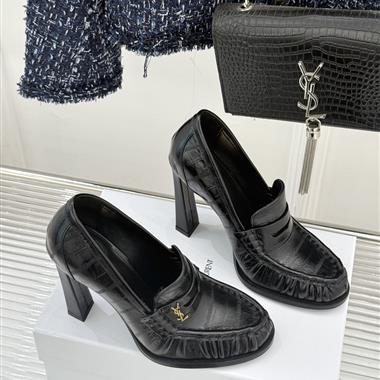 YSL   2026新款女生休閒時尚鞋子