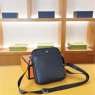 HERMES   2026新款男生時尚皮夾 尺寸：20x23x5CM