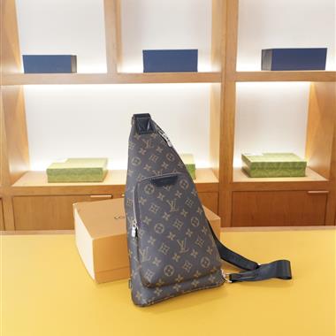 LOUIS VUITTON    2026新款男生時尚皮夾 尺寸：19x38x4CM