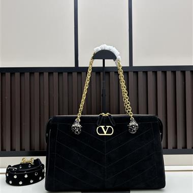 Valentino   2025新款女生時尚包包   尺寸：33*19.5*9CM
