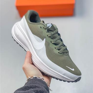 Nike REVOLUTION 8 舒適貼合透氣跑步鞋