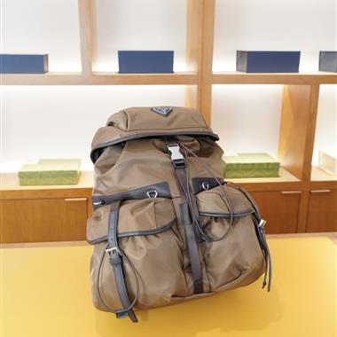 PRADA  2025新款男生時尚包包 尺寸：38x45x18CM