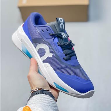 On 昂跑The Roger Pro Fire 休閒運動鞋