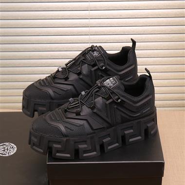 VERSACE   2026新款男生休閒時尚鞋子