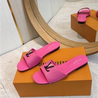 LOUIS VUITTON  2026新款女生休閒時尚鞋子