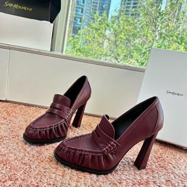 YSL   2026新款女生休閒時尚鞋子