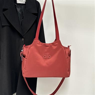 ALO   2026新款時尚休閒包   尺寸：43*17*35CM