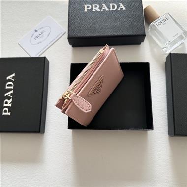 PRADA   2026新款時尚包包 尺寸：11*10CM